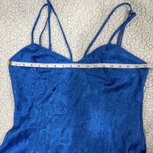 Vintage Victoria Secret Gold Label Floral Brocade Satin Nightie Size Medium - Picture 6 of 8